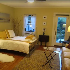 Fully Furnished Entire Floor In Historic Harlem Apartamento